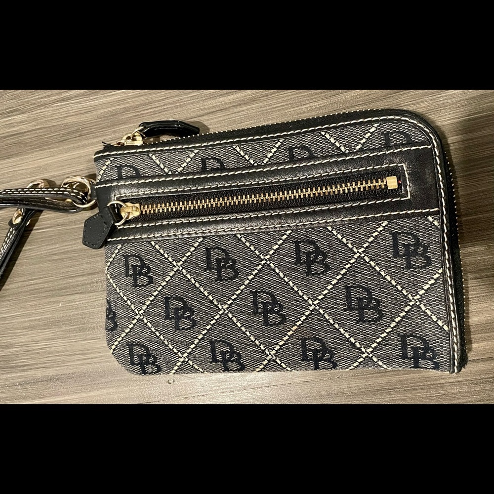 Dooney & Bourke Wristlet